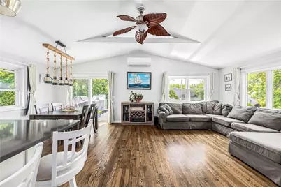 60 Brooklyn Road, Narragansett, RI 02882 - Photo 5