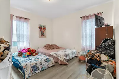 70 Lincoln Avenue, Central Falls, RI 02863 - Photo 39