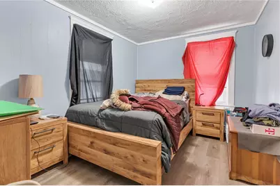 70 Lincoln Avenue, Central Falls, RI 02863 - Photo 5