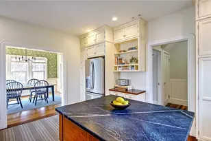 12 Holly St, Providence, RI 02906 - Photo 13