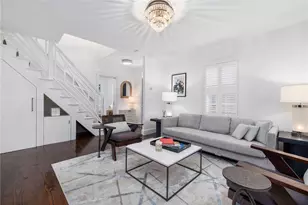 28 John St, Newport, RI 02840 - Photo 7