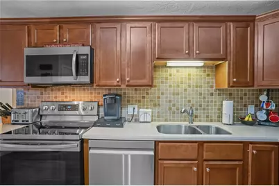 52 Hawthorne Street #7, North Providence, RI 02904 - Photo 17