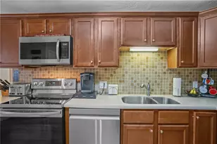 52 Hawthorne St, North Providence, RI 02904 - Photo 17