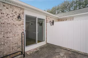 52 Hawthorne St, North Providence, RI 02904 - Photo 37