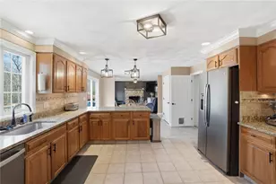 71 Rolling Hill Dr, Exeter, RI 02822 - Photo 3