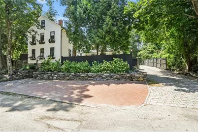 8061 Post Road, North Kingstown, RI 02852 - Photo 3