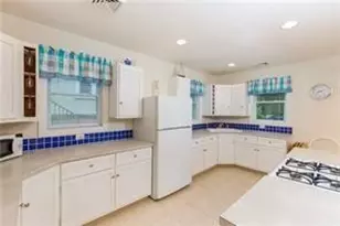 5075 Old Post Rd, Charlestown, RI 02813 - Photo 7