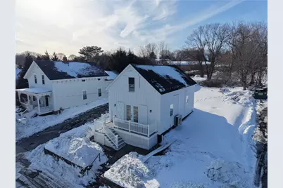 2958 East Main Road, Portsmouth, RI 02871 - Photo 1