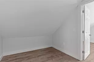 2958 E Main Rd, Portsmouth, RI 02871 - Photo 21