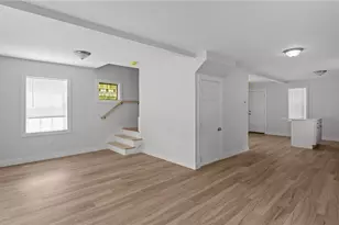 2958 E Main Rd, Portsmouth, RI 02871 - Photo 13