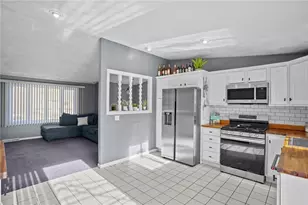 39 Gateway Ct, Warwick, RI 02889 - Photo 9