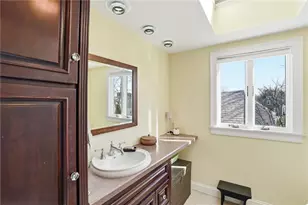 2 Duncan Rd, East Providence, RI 02916 - Photo 21