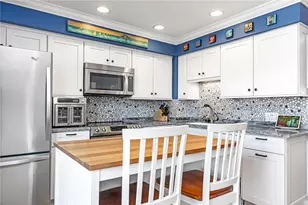 10 Pier Market Pl, Narragansett, RI 02882 - Photo 11