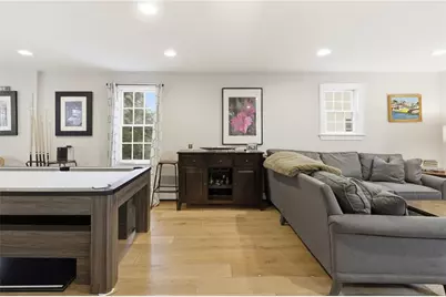 72 Seascape Avenue, Middletown, RI 02842 - Photo 9