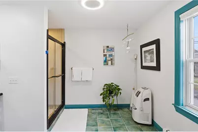 72 Seascape Avenue, Middletown, RI 02842 - Photo 29