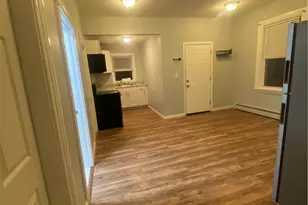 207 Pawtucket Ave, Pawtucket, RI 02860 - Photo 9