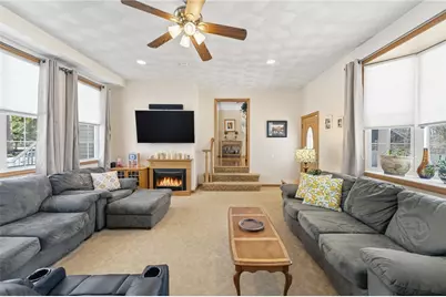 11 Fox Court, South Kingstown, RI 02879 - Photo 3