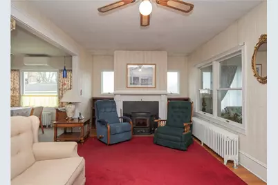 18 Ledyard Street, Newport, RI 02840 - Photo 11