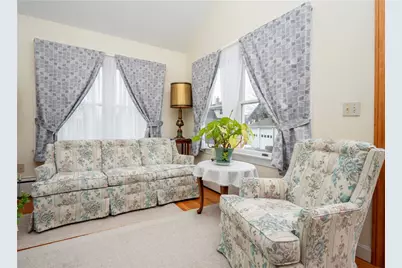 18 Ledyard Street, Newport, RI 02840 - Photo 7