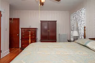 18 Ledyard St, Newport, RI 02840 - Photo 27