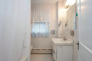 18 Ledyard St, Newport, RI 02840 - Photo 23