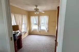 45 Sawyer Ave, Warwick, RI 02886 - Photo 17