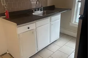 25 Wesleyan Ave, Providence, RI 02907 - Photo 3