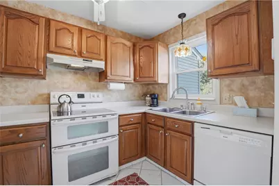 1 Willow Glen Circle #106, Warwick, RI 02889 - Photo 15