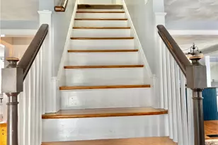 33 Rose Hill Dr, Cranston, RI 02920 - Photo 11