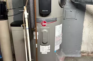 33 Rose Hill Dr, Cranston, RI 02920 - Photo 27