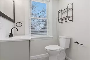 35 Gifford St, Providence, RI 02909 - Photo 23