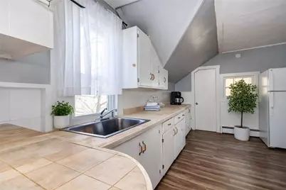 2 Bernon Street, Providence, RI 02908 - Photo 9