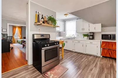 2 Bernon Street, Providence, RI 02908 - Photo 11