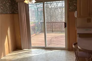 46 Lake Garden Dr, Cranston, RI 02920 - Photo 9