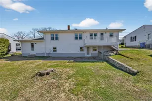 27 Wenscott Ln, North Providence, RI 02904 - Photo 5