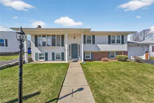 27 Wenscott Ln, North Providence, RI 02904 - Photo 3