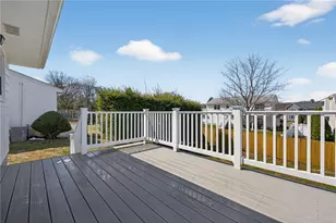 27 Wenscott Ln, North Providence, RI 02904 - Photo 7