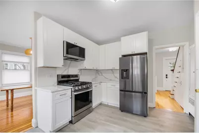 422 Wayland Avenue, Providence, RI 02906 - Photo 7