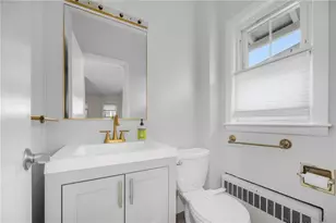 422 Wayland Ave, Providence, RI 02906 - Photo 15