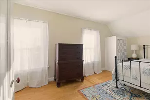 8 Carey St, Newport, RI 02840 - Photo 13