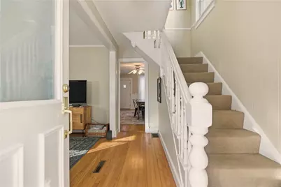 8 Carey Street, Newport, RI 02840 - Photo 3