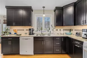 33 Abatecola Wy, Johnston, RI 02919 - Photo 15