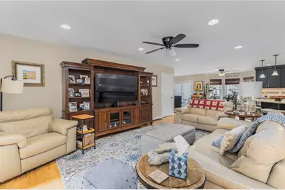 33 Abatecola Way, Johnston, RI 02919 - Photo 5