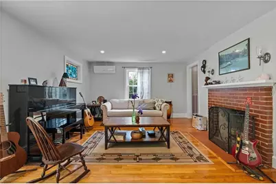 27 Doro Place, East Providence, RI 02916 - Photo 7