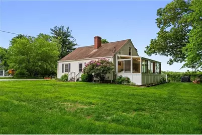 27 Doro Place, East Providence, RI 02916 - Photo 3