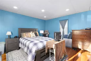 25 Kenyon St, Providence, RI 02903 - Photo 15