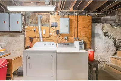 25 Kenyon Street, Providence, RI 02903 - Photo 33