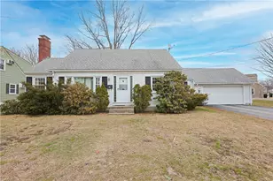 37 Knowles Dr, Warwick, RI 02888 - Photo 1