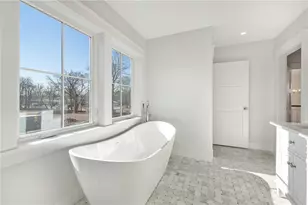 1 Knowlton Ct, Bristol, RI 02809 - Photo 29