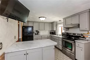 60 Ruskin Ave, Woonsocket, RI 02895 - Photo 5